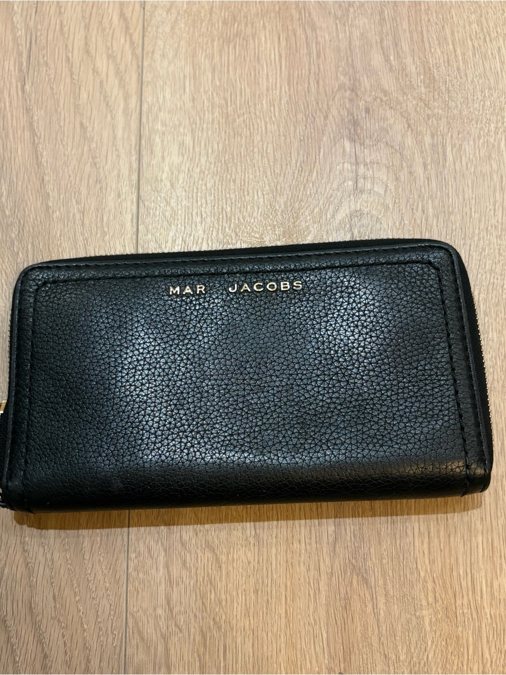 Marc Jacobs Black Pebbled Leather Zip Card Holder with Gold Logo